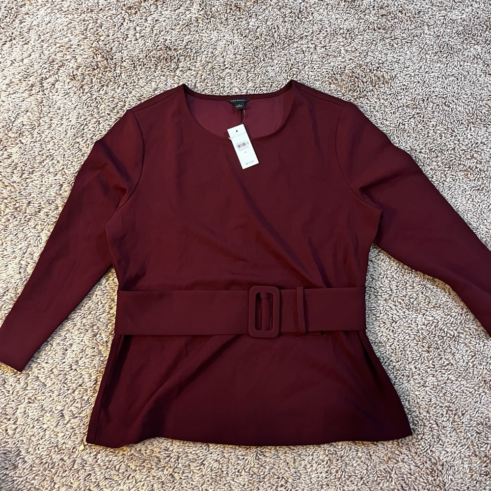 Women’s Ann Taylor Top size Medium